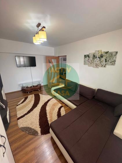 Apartament cu 3 camere decomandat în Central