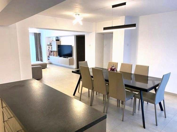 Apartament cu 4 camere decomandat, mobilat în Unirii
