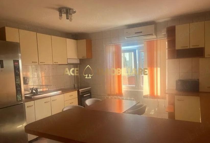 Apartament cu 4 camere decomandat, mobilat în Progresul