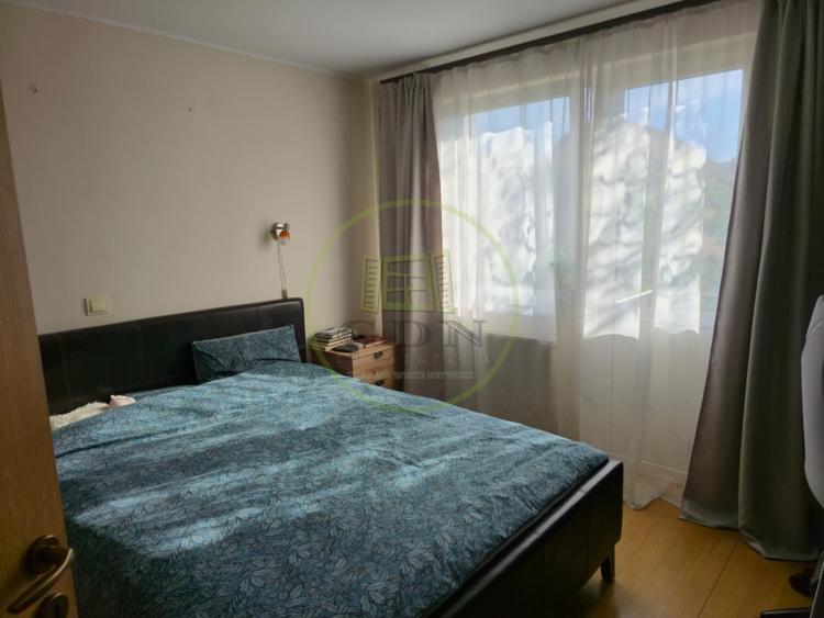 Duplex cu 4 camere cu Garaj în Florilor