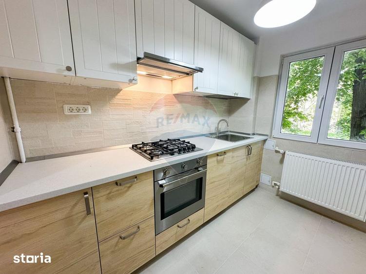 Apartament cu 3 camere, mobilat în Berceni