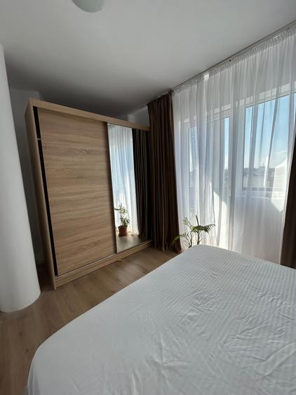 Apartament cu 2 camere decomandat în Romană