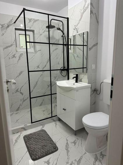Apartament cu 3 camere decomandat în Grigorescu