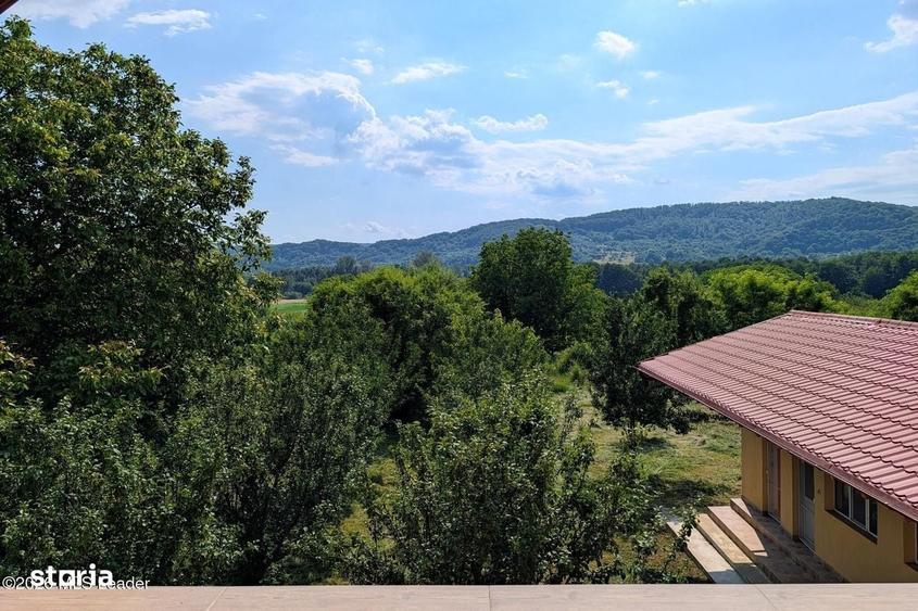 Casă cu 4 camere în Valea Mare