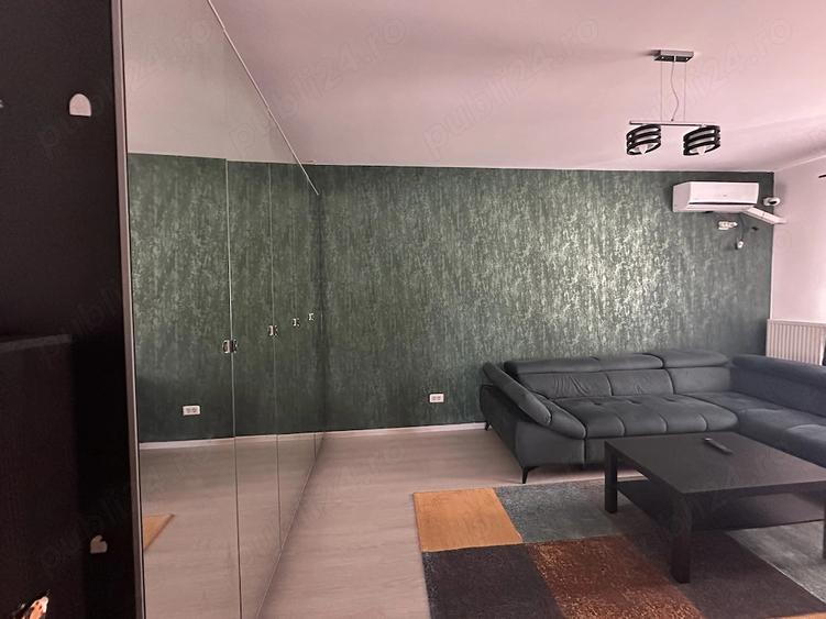 Apartament cu 3 camere decomandat în Dobroești