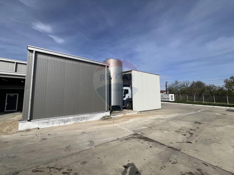 Spațiu industrial, de 2,900 mp, în Sascut