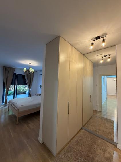 Apartament cu 3 camere decomandat în Domenii