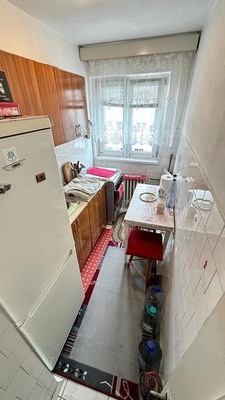 Apartament cu 2 camere nedecomandat în Girocului