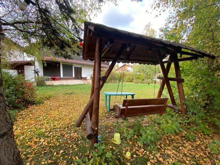 Casă cu 4 camere în Central