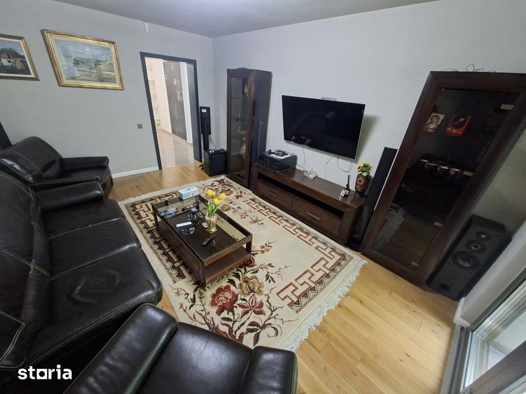 Apartament cu 3 camere decomandat în Ultracentral