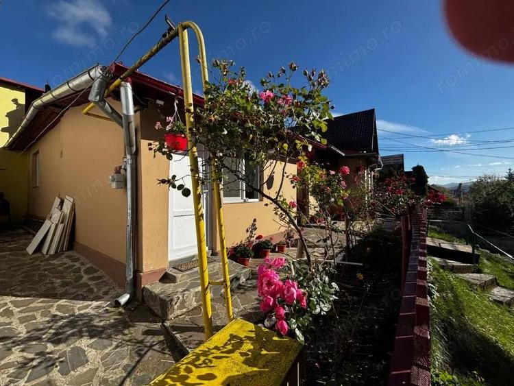 Casă cu 4 camere cu Teren 225 Mp în Zamora