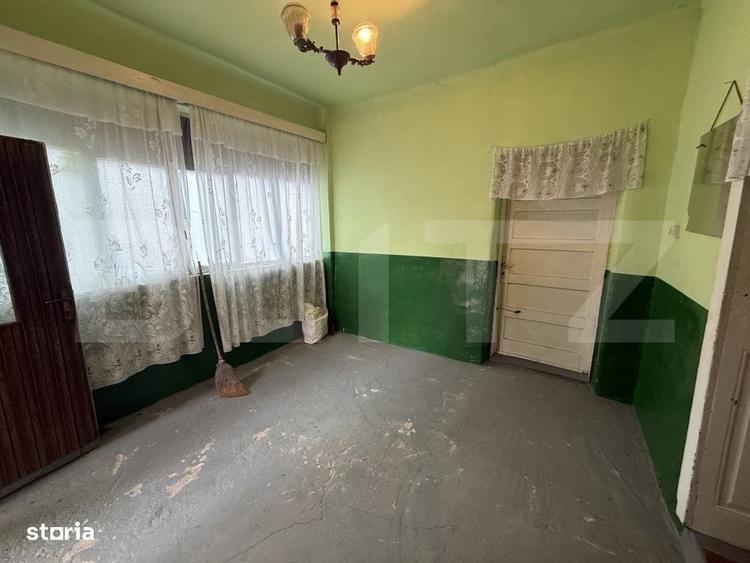 Casă cu 2 camere cu Teren 11600 Mp în Doba