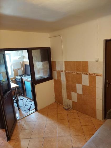 Garsonieră decomandată în Brazda lui Novac