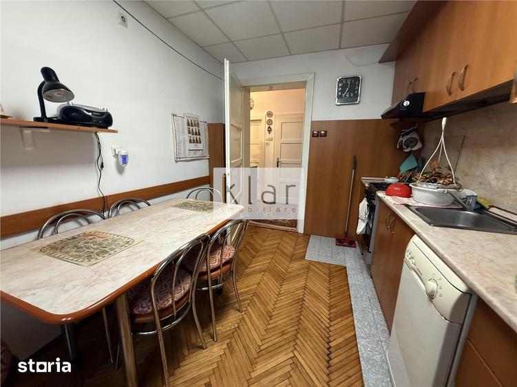 Inchiriere apartament la casa ,are curte si garaj zona hotel Napoca - 1