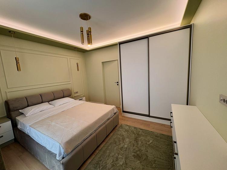 Penthouse cu 3 camere decomandat în Central