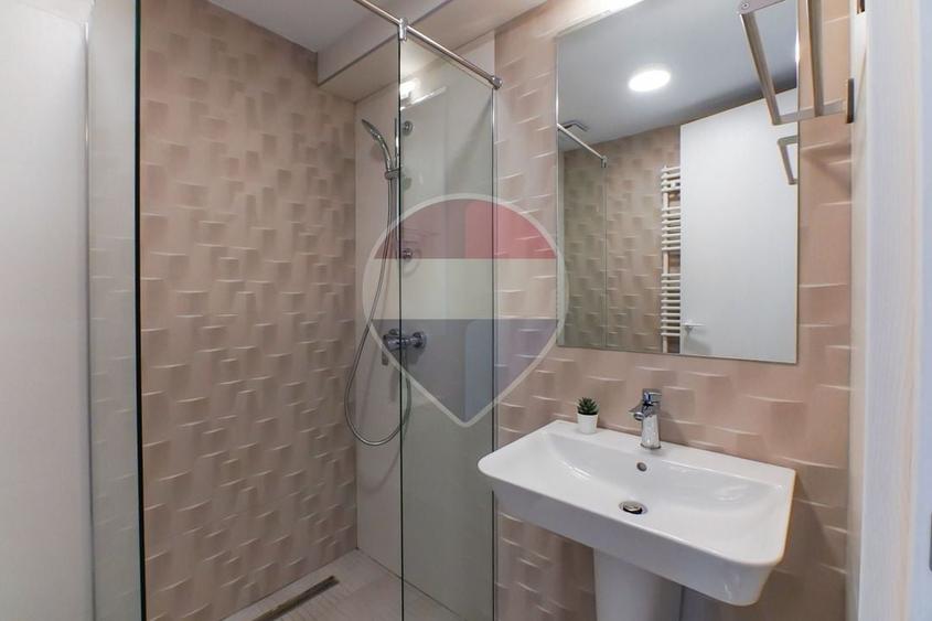 Apartament cu 3 camere decomandat, mobilat în Pipera
