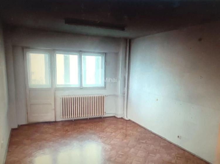 Stefan cel Mare, METROU, Obor, bloc reabilitat, decomandat, 50mp, gol, LIBER!