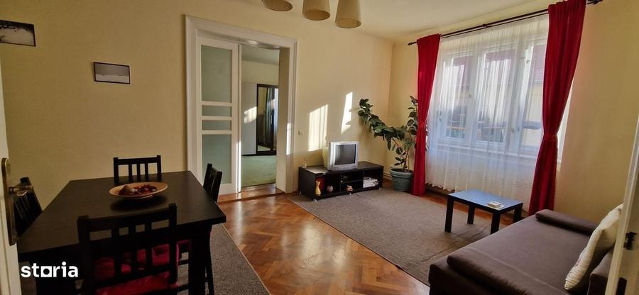 Apartament cu 2 camere nedecomandat în Cristian