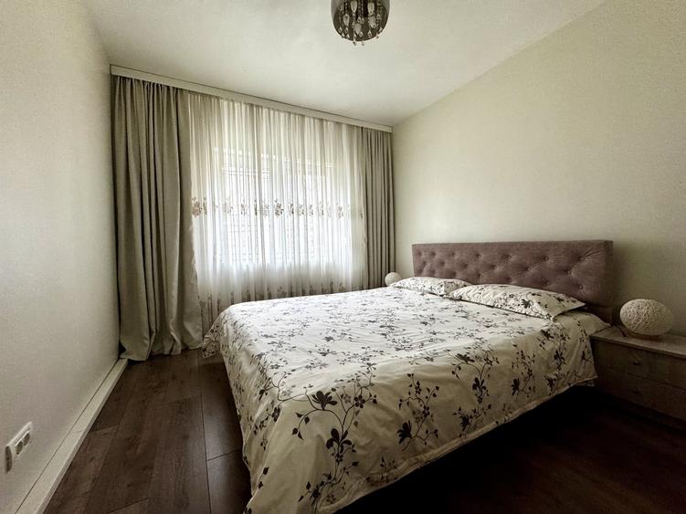 Apartament cu 4 camere decomandat, mobilat în Lipovei