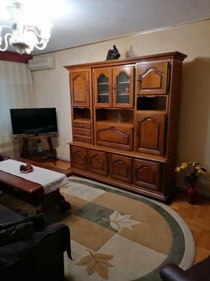 Apartament cu 3 camere decomandat în Ultracentral