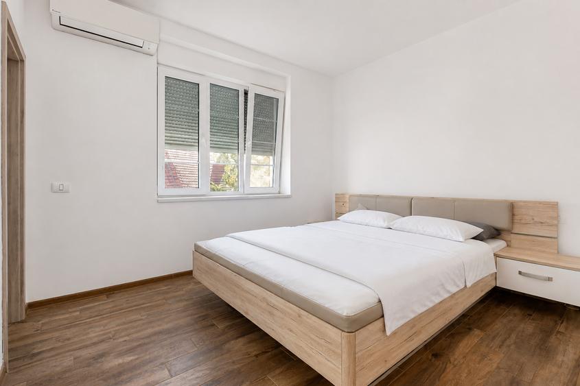 Apartament cu 3 camere decomandat în Ultracentral