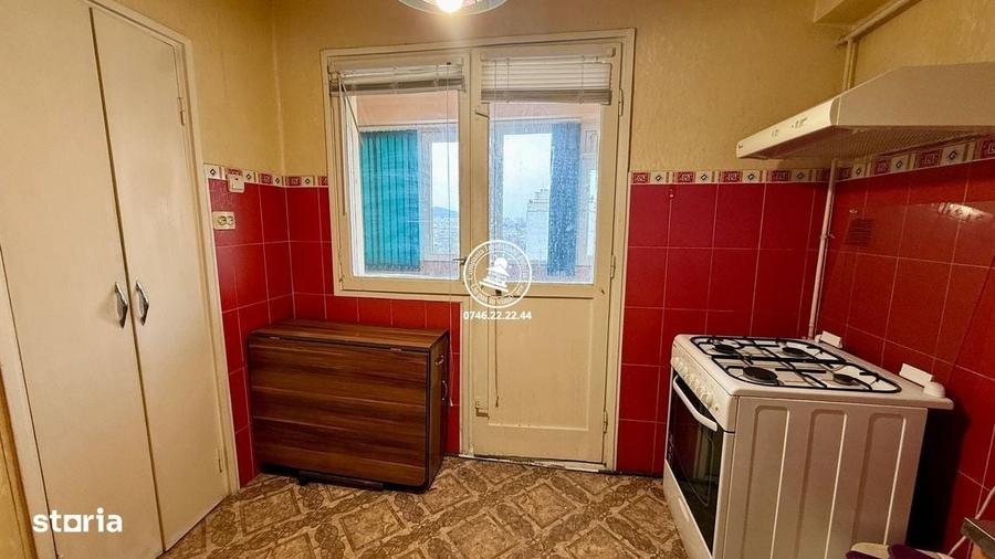 Apartament cu 3 camere decomandat în Alexandru cel Bun