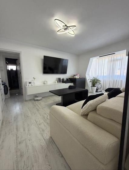Apartament cu 2 camere în Craiovița Nouă