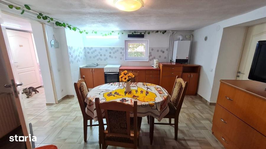 Apartament cu 3 camere în Sub Arini