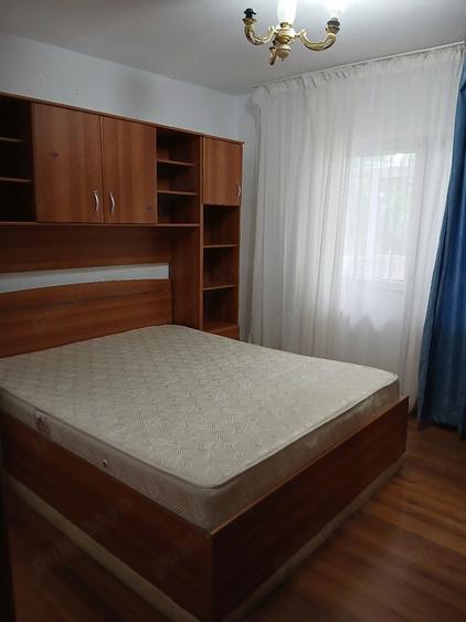 inchiriez apartament 3 camere - 7