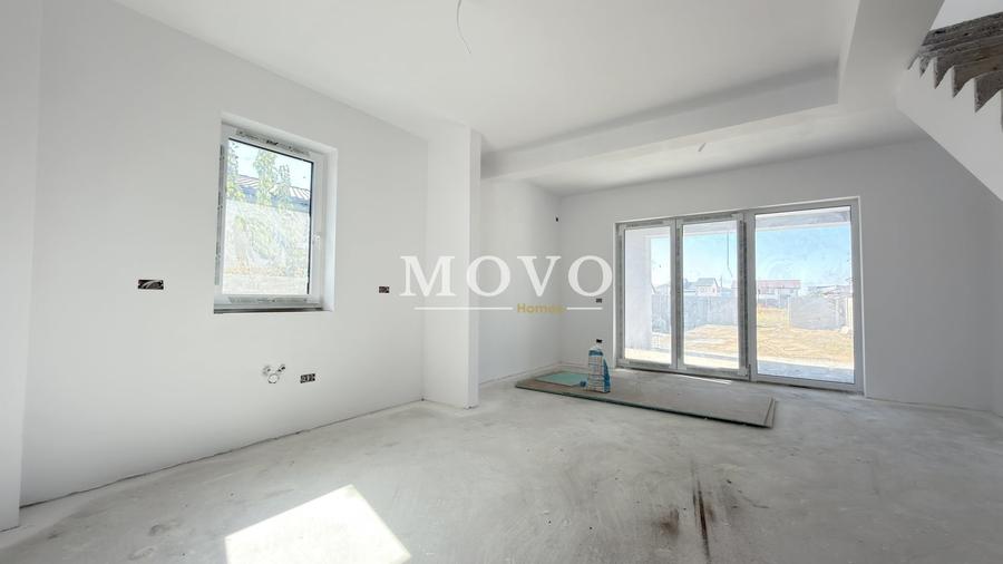 Duplex cu 4 camere cu Canalizare în Moșnița Nouă