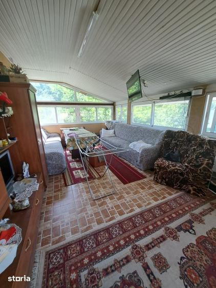 Casă cu 6 camere cu Teren 700 Mp în Bucium