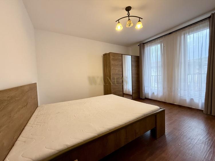 Duplex cu 5 camere cu Canalizare în Florești