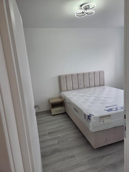 Apartament cu 2 camere semidecomandat în Sânpetru