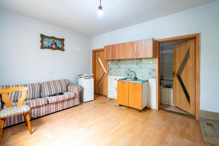 Casă individuală cu 2 camere cu Canalizare în Rogerius