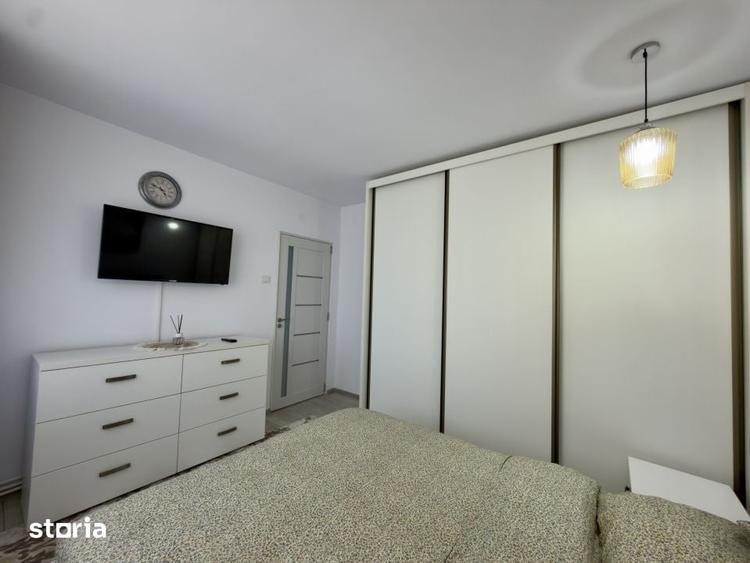 Apartament cu 3 camere în Calea București