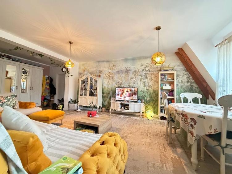 Apartament cu 3 camere decomandat, mobilat în Șelimbăr