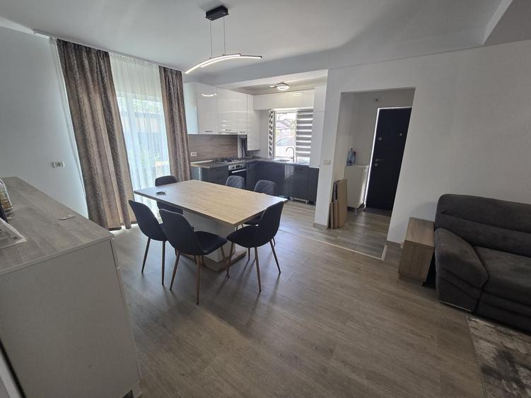 Apartament cu 2 camere semidecomandat, mobilat în Moșnița Nouă
