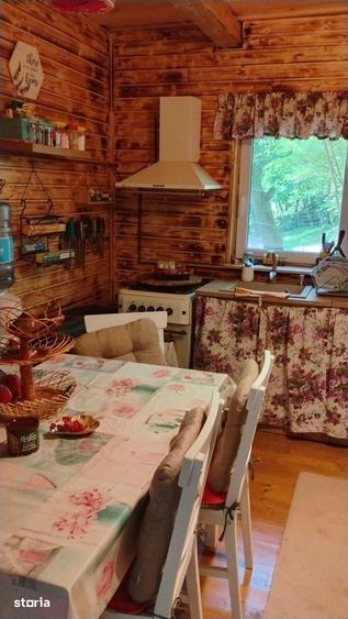 Casă cu 2 camere cu Teren 1300 Mp în Iara