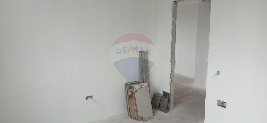 Apartament cu 2 camere de vanzare - 1