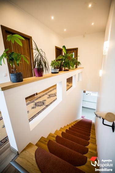 Casă individuală cu 5 camere cu Piscina în Borhanci