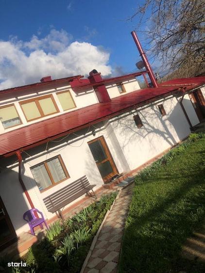 Casă cu 4 camere în Panaci