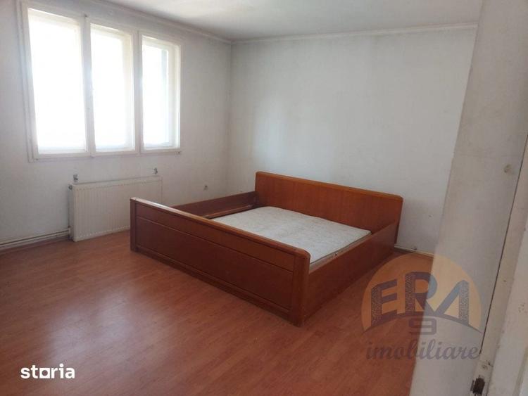 Casă cu 9 camere cu Teren 1600 Mp în Tileagd