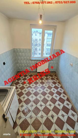 Oferta! Apartament 3 Camere CRAIOVEI ?c. 11 Etaj 3 La Pre? De 2 Camere - 3