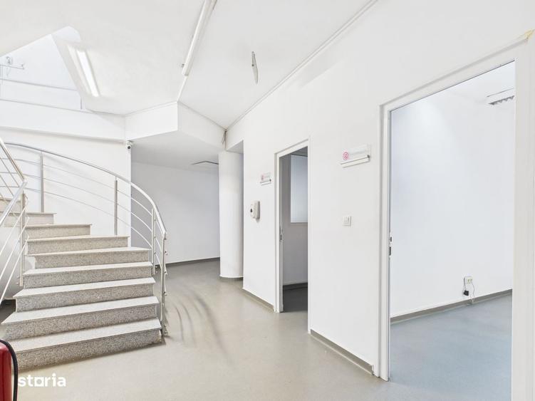 Spațiu comercial, de 560 mp, în Central