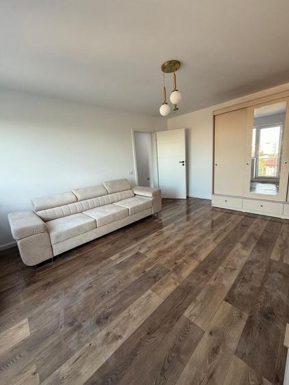 Apartament cu 2 camere decomandat în Andronache