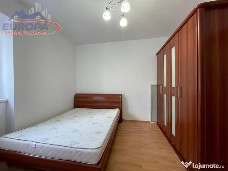 Apartament cu 2 camere decomandat în Babadag