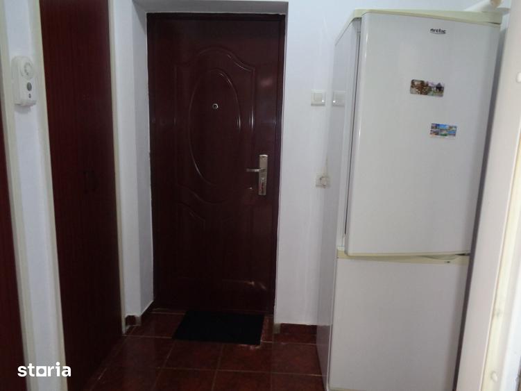 Apartament cu 2 camere decomandat în Grădiște