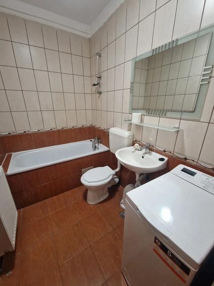 Garsonieră decomandată în Buziașului