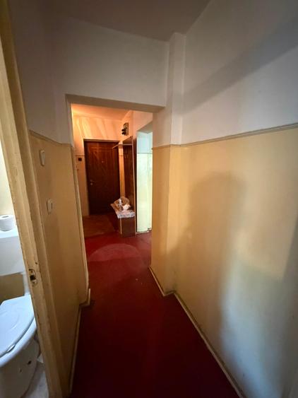 Apartament cu 3 camere decomandat în Văcăresti