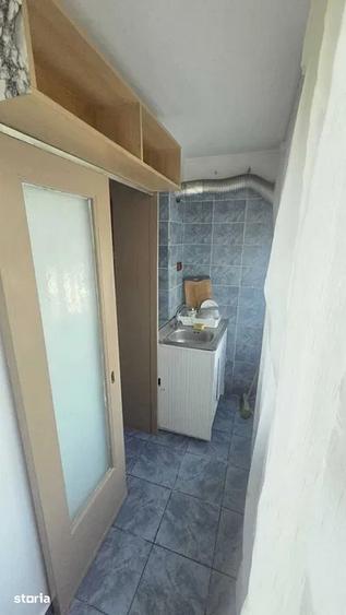 Apartament cu 2 camere semidecomandat în Giulești